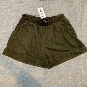 NWT army green velvet shorts
